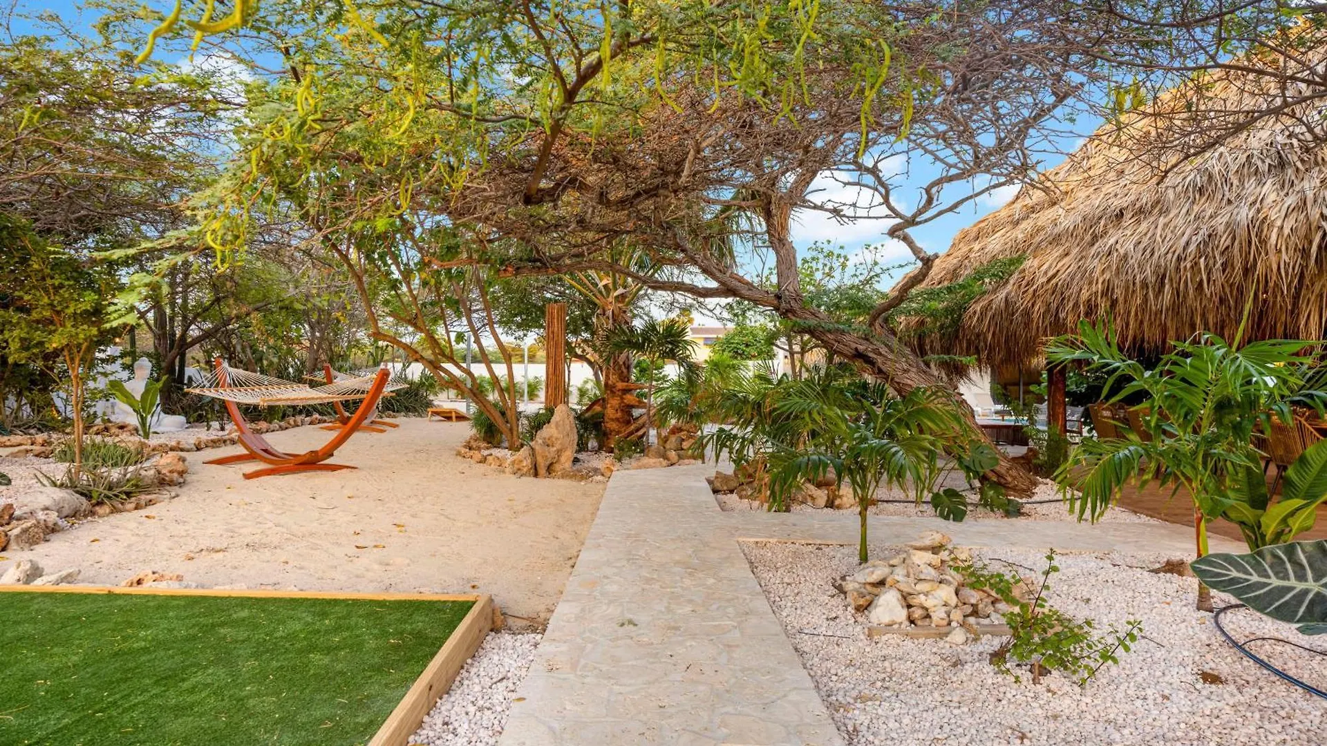 Willa Boca Beach House New Lux 6 Bed 6 Bath Pool Walk To Beach Palm Beach Aruba